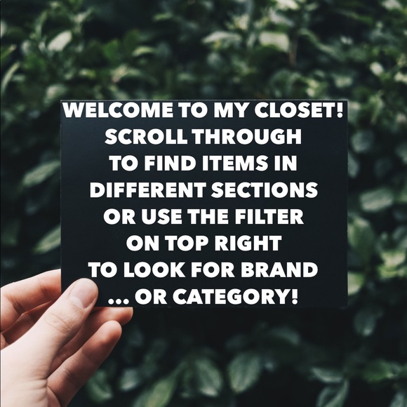 Meet your Posher, Liz ๐โโ๏ธ SHARE - Picture 2 of 3